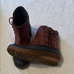 Sperry Dark Brown Duck Winter Boots